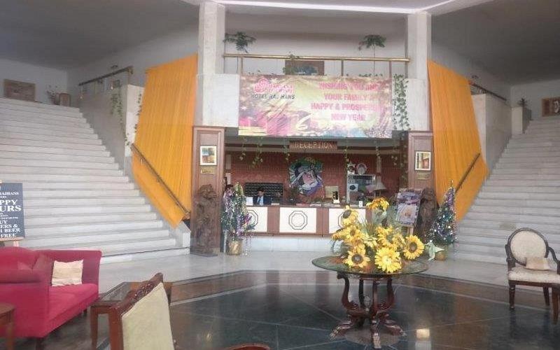 Hotel Raj Hans, 法里达巴德 外观 照片