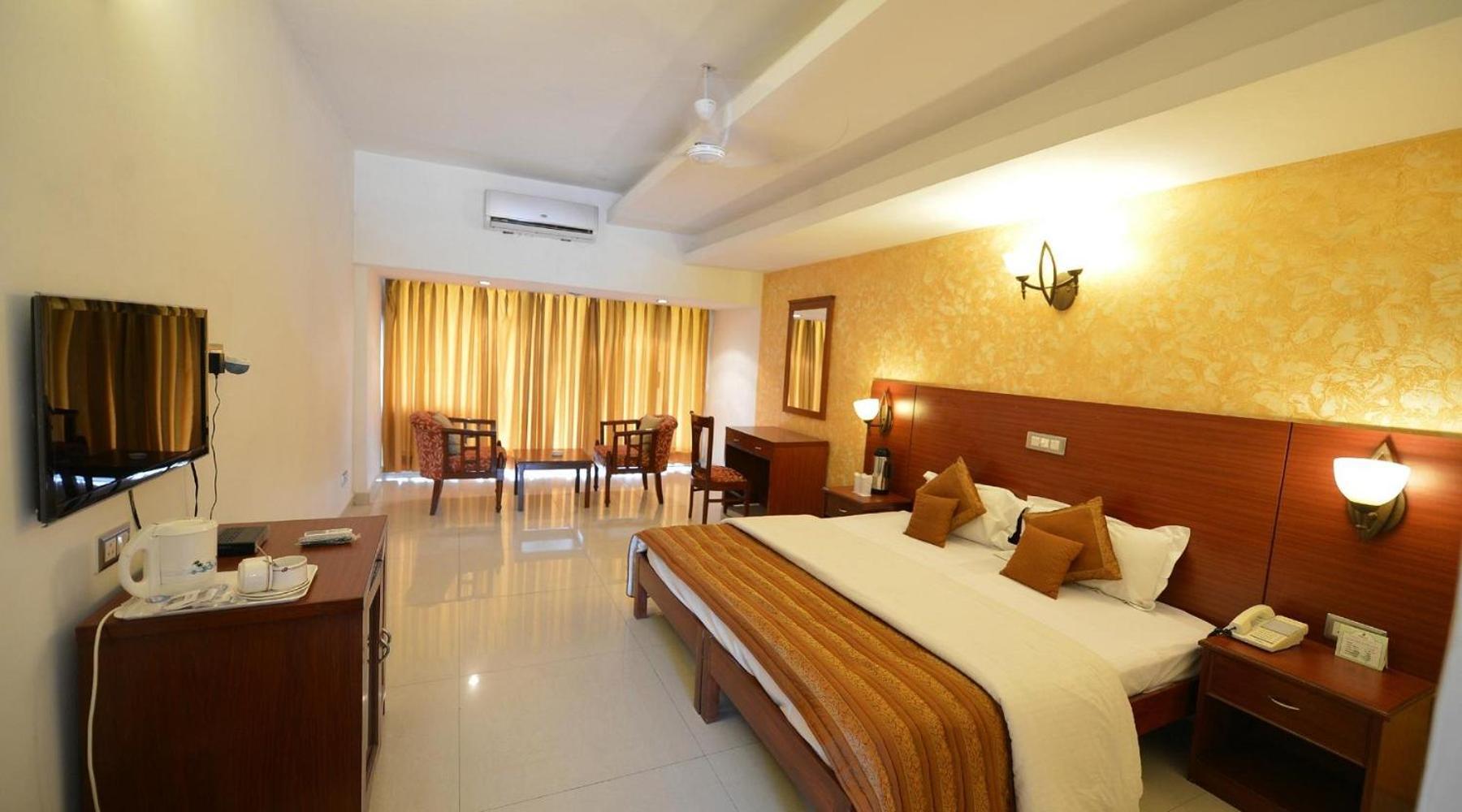Hotel Raj Hans, 法里达巴德 外观 照片