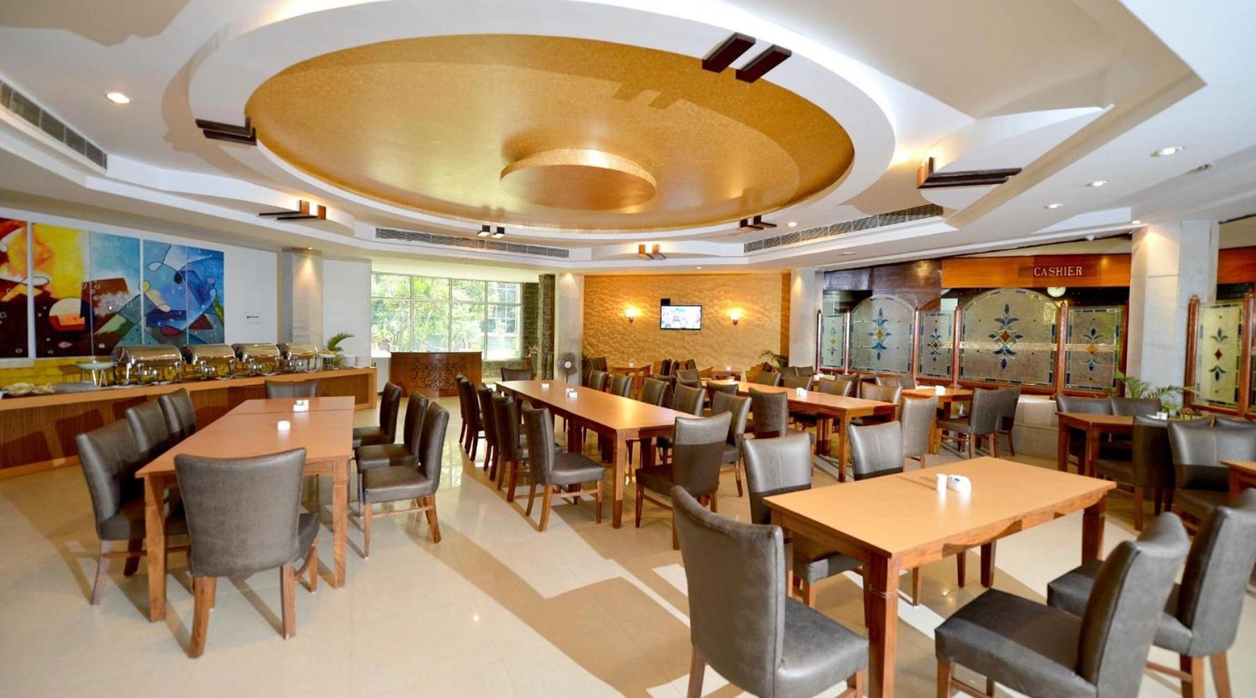 Hotel Raj Hans, 法里达巴德 外观 照片